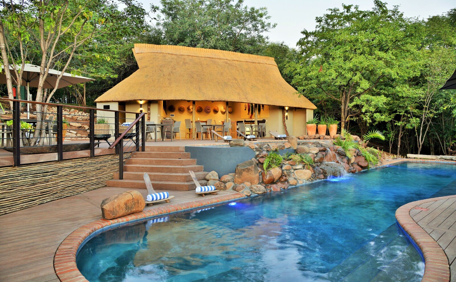 Victoria Falls Safari Club – Victoria Falls
